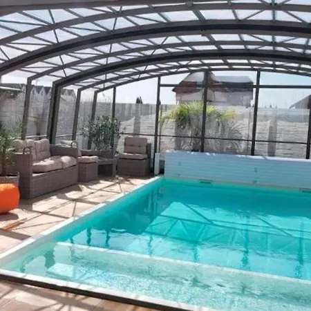 With Garden, Air Conditioning, Pool * Kopań