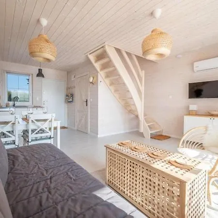 펜션 With Garden, Air Conditioning, Pool Kopań