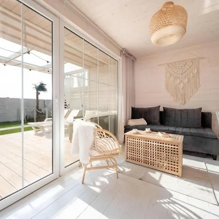 With Garden, Air Conditioning, Pool