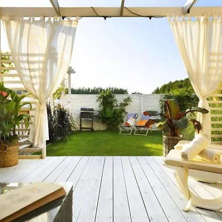 With Garden, Air Conditioning, Pool Дом отдыха Kopan